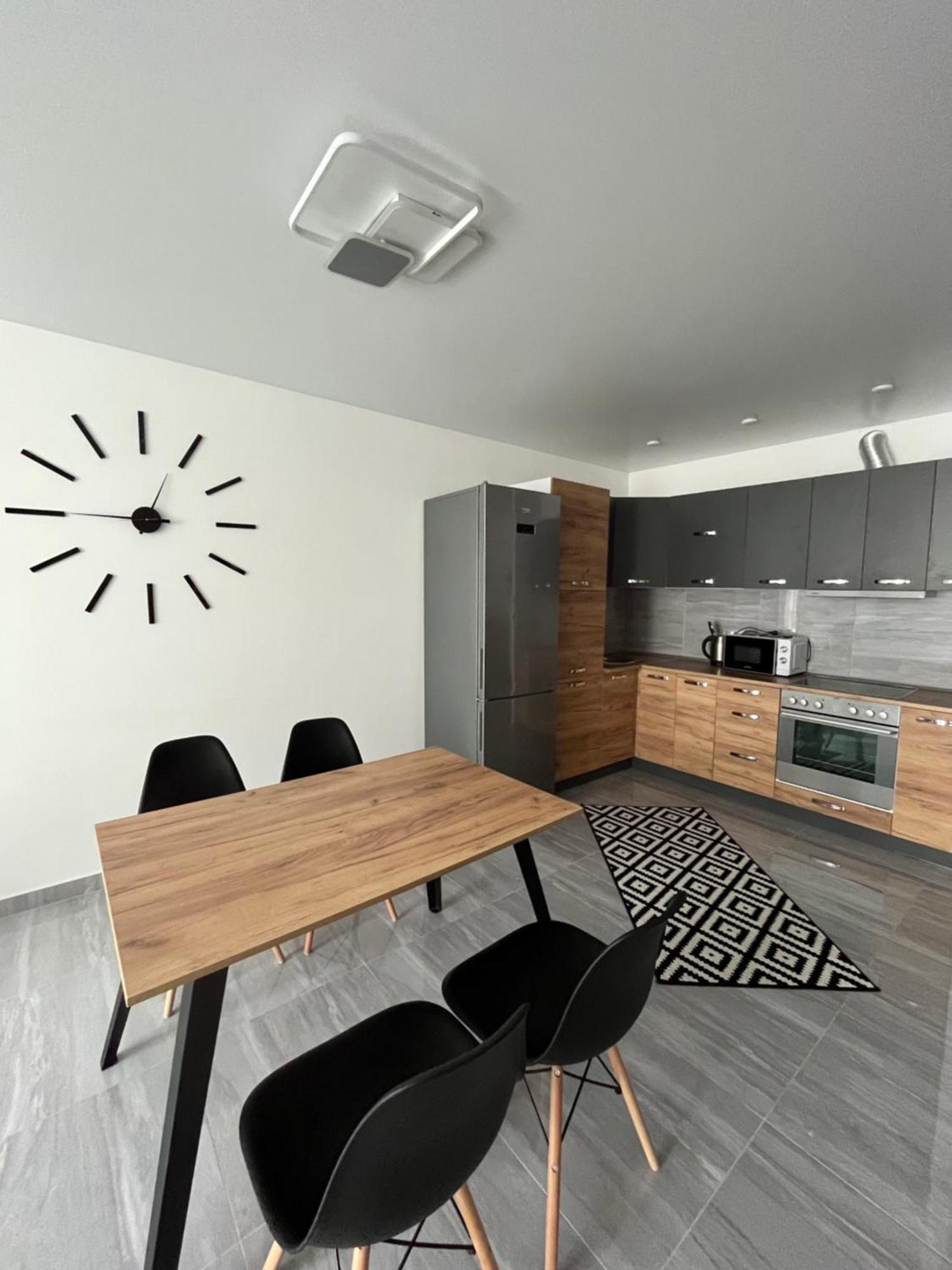 на київській Apartment *